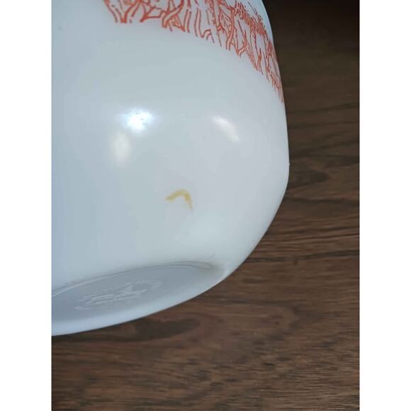 Vintage Anchor Hocking Fire King mushrooms milk glass bowl - Picture 4 of 8